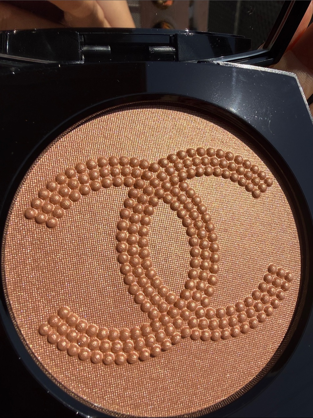 CHANEL Oversize Illuminating Face Powder — Warm Gold Glow